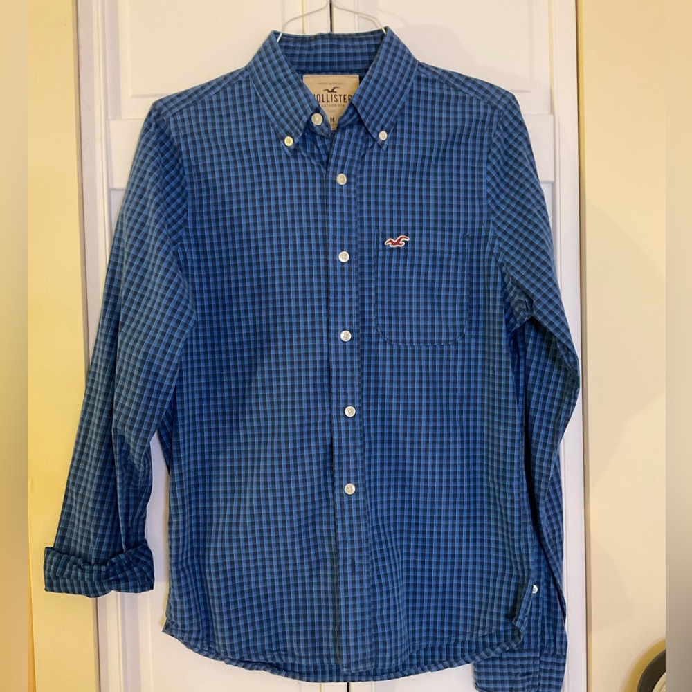 ❌NEW LISTING ❌ Hollister Long Sleeve Plaid Button Down